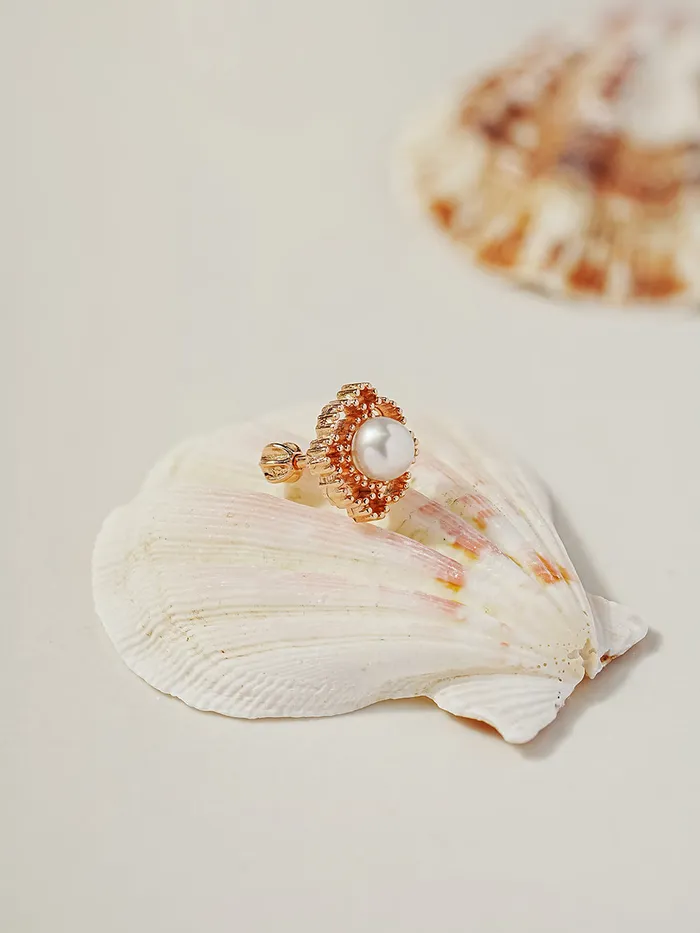 Earrings MinimalBijoux 14K Gold Antique Pearl Cartilage Earring 18G16G
