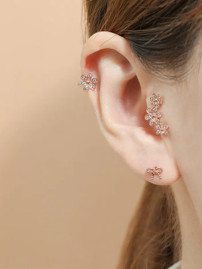 MinimalBijoux Earrings 14K Gold Frill Ribbon Cartilage Earring 18G16G
