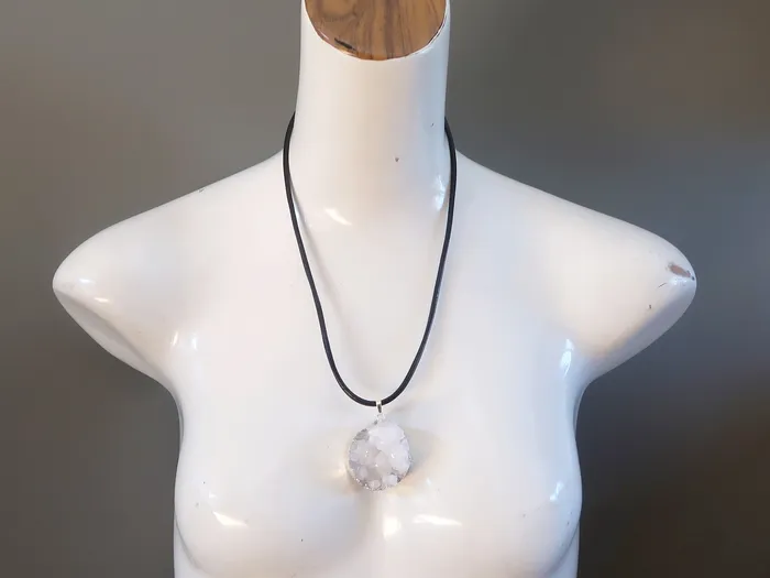 Quartz Clear Necklace Raw White Cluster Sparkling Stone Chunky Leather Satin Crystals Necklaces