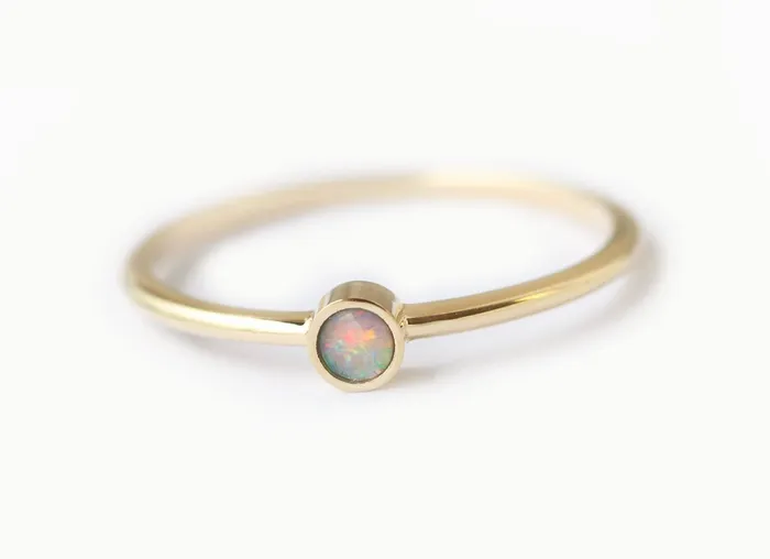 Capucinne Rings Salome Round Opal Ring
