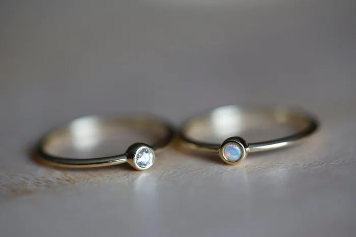 Capucinne Rings Salome Round Opal Ring