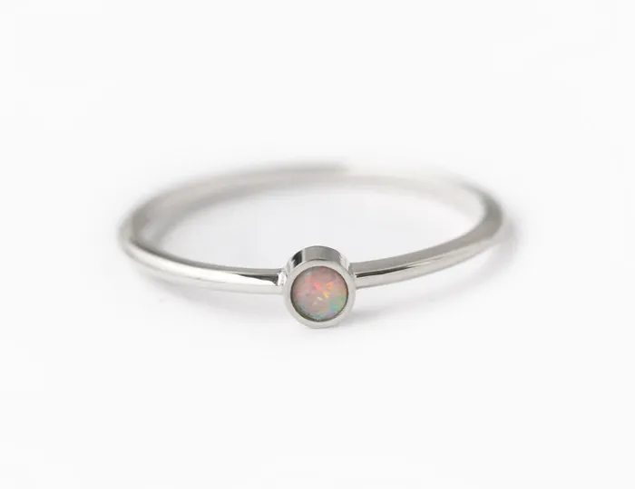 Capucinne Rings Salome Round Opal Ring