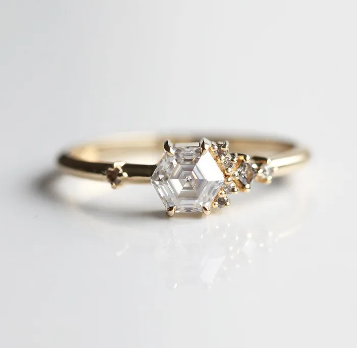 Freja Cluster Ring Capucinne Rings