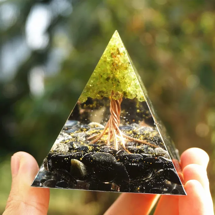 wickedafstore Peridot Obsidian Tree of Life Orgone Pyramid Necklaces