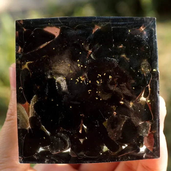 wickedafstore Peridot Obsidian Tree of Life Orgone Pyramid Necklaces